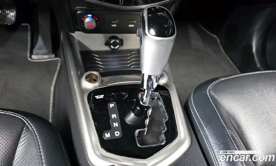 SsangYong TIBOLI 2016 1.6 Автомат в Москве № 421438, фото 9