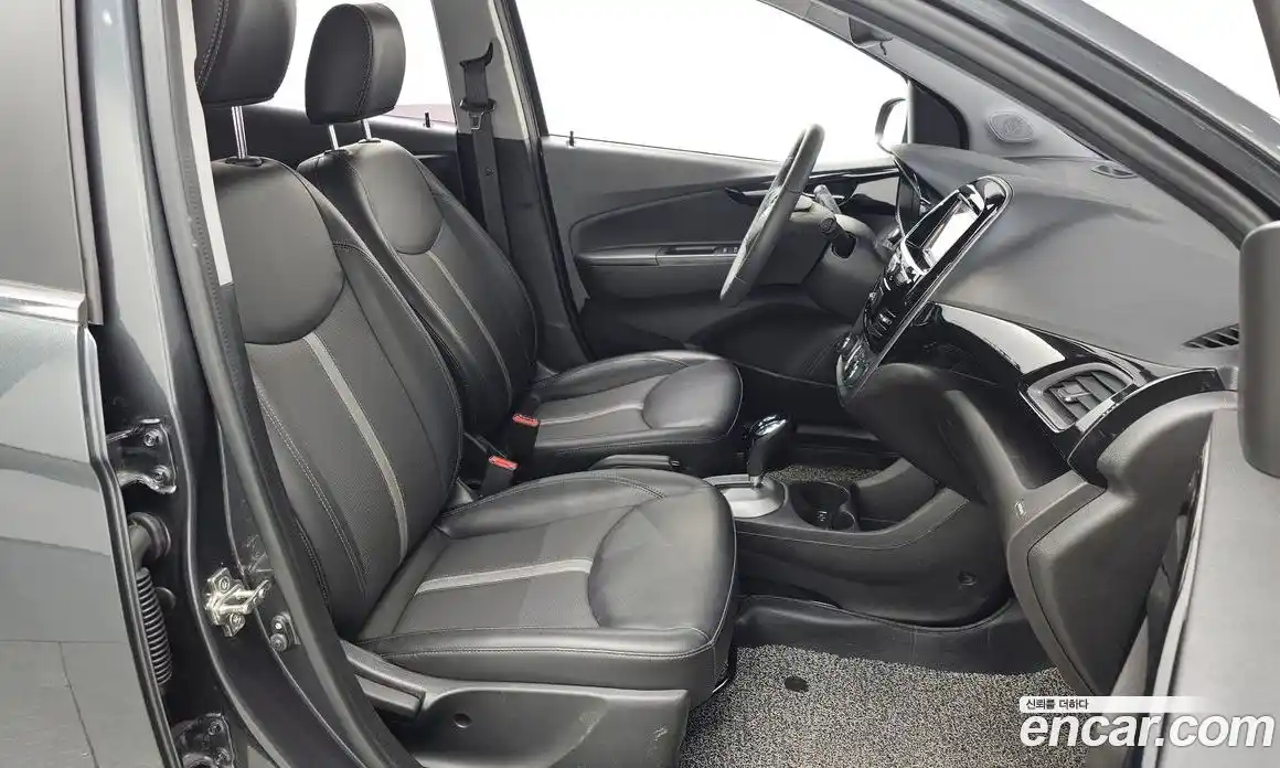 Chevrolet Spark 2019 1.0 Автомат в Москве № 422043, фото 10