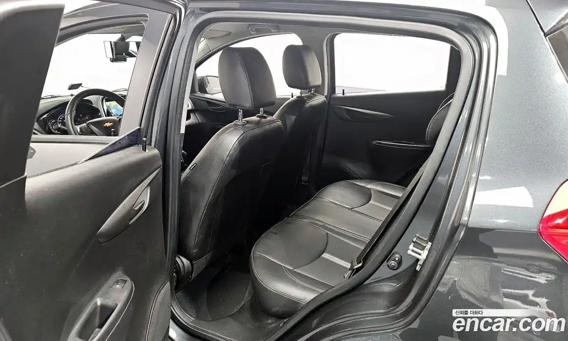 Chevrolet Spark 2019 1.0 Автомат в Москве № 422402, фото 11