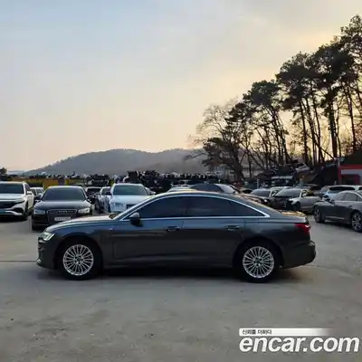 Audi A6 2021 2.0 Автомат в Москве № 429548, миниатюра 3