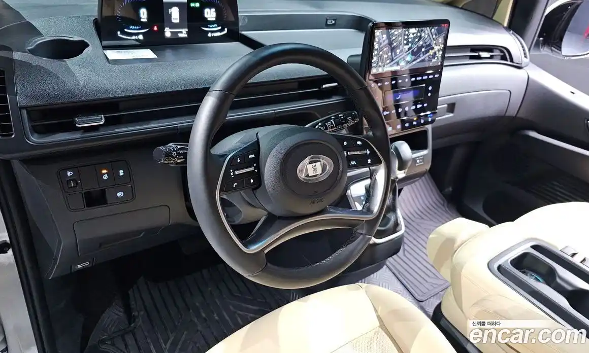 Hyundai Staria 2025 3.5 Автомат в Москве № 448777, фото 13