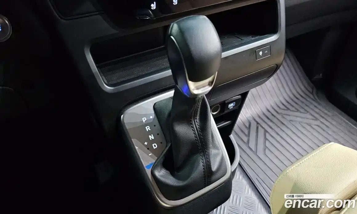 Hyundai Staria 2025 3.5 Автомат в Москве № 448777, фото 9