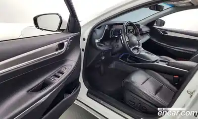 Hyundai Grandeur 2020 2.4 Автомат в Москве № 44994, миниатюра 2