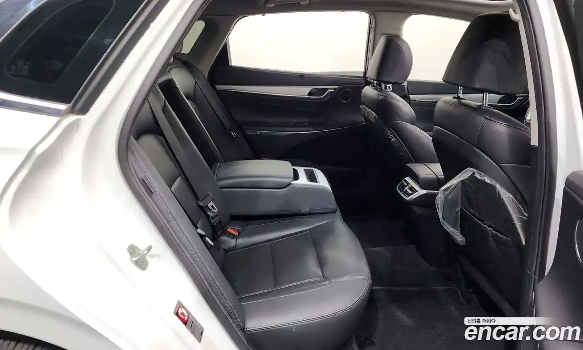 Hyundai Grandeur 2020 2.4 Автомат в Москве № 44994, фото 10