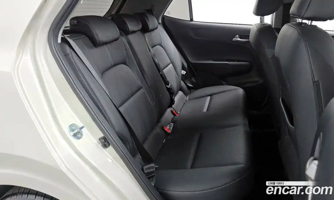 Kia Morning 2023 1.0 Автомат в Москве № 450943, фото 12