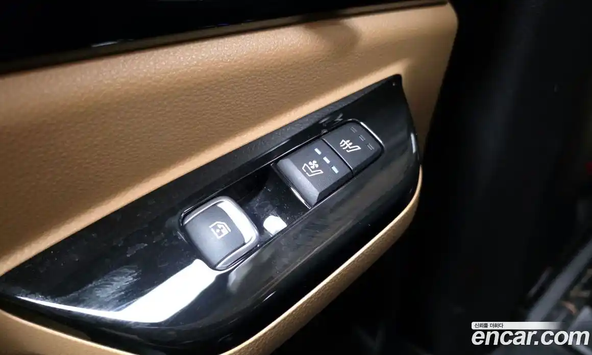 Kia Canival 2022 3.5 Автомат в Москве № 452029, фото 18