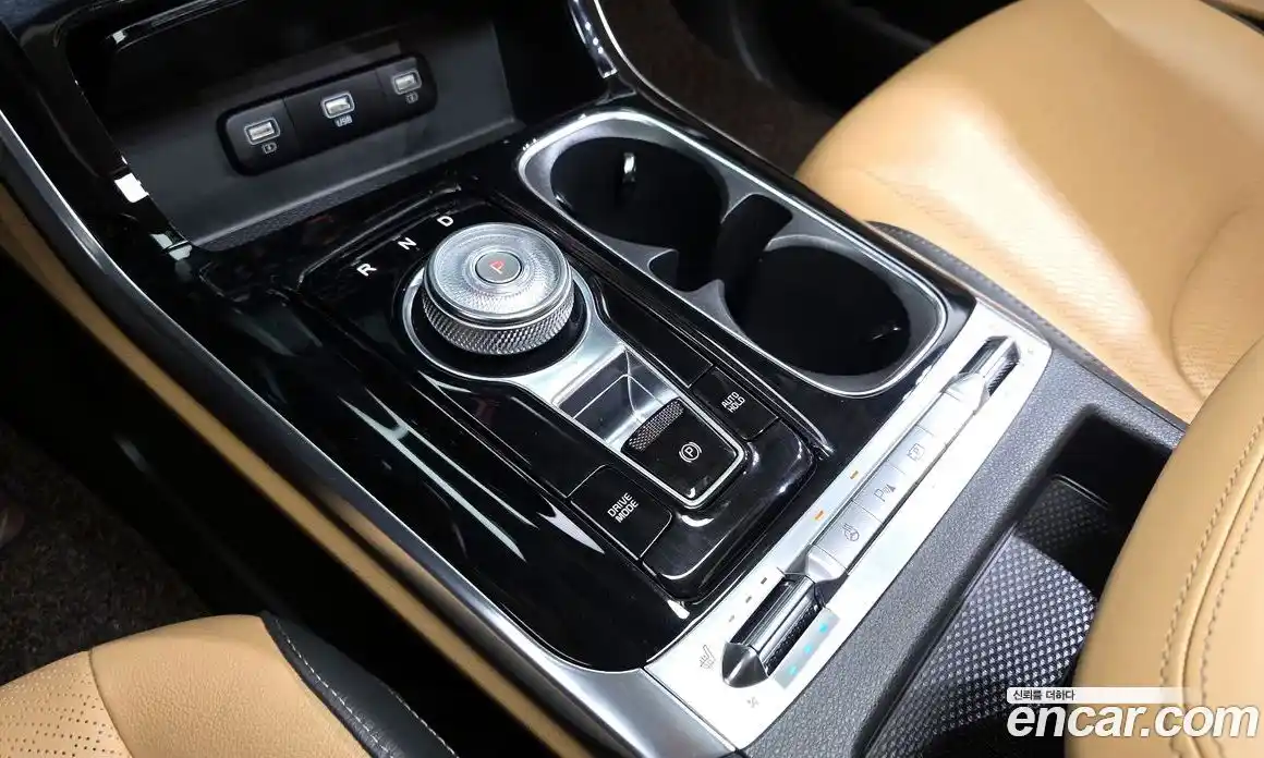 Kia Canival 2022 3.5 Автомат в Москве № 452029, фото 9