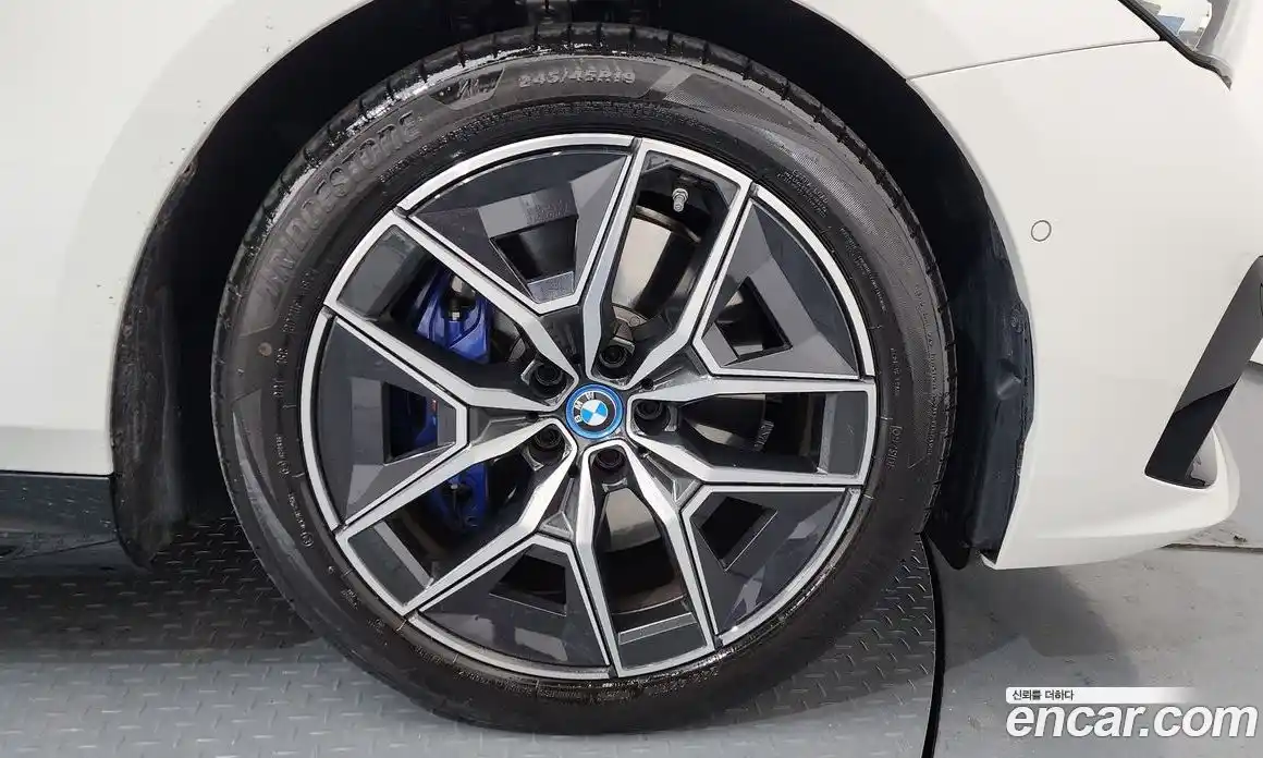 BMW i5 2025 0.2 Автомат в Москве № 463552, фото 5