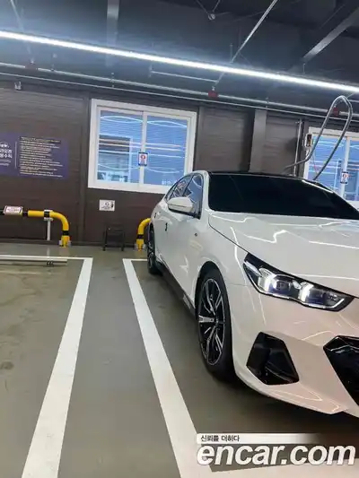 BMW 5-Series 2024 2.0 Автомат в Москве № 463694, миниатюра 5