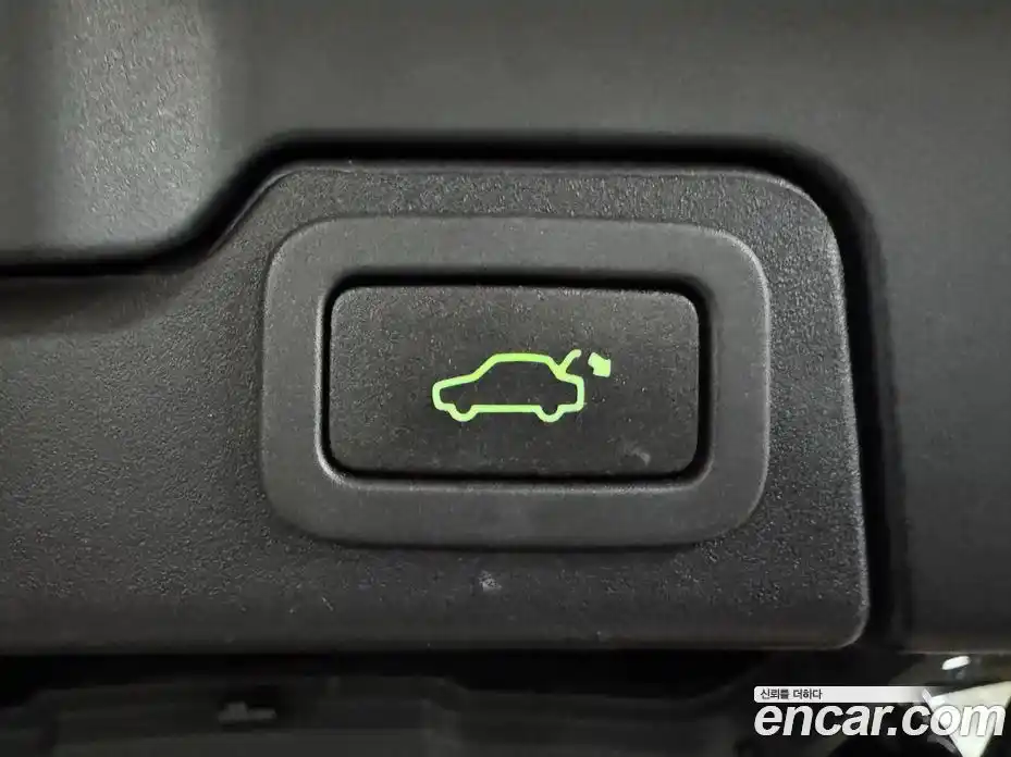 Land Rover Range-Rover Evoque 2019 2.0 Автомат в Москве № 471098, фото 20