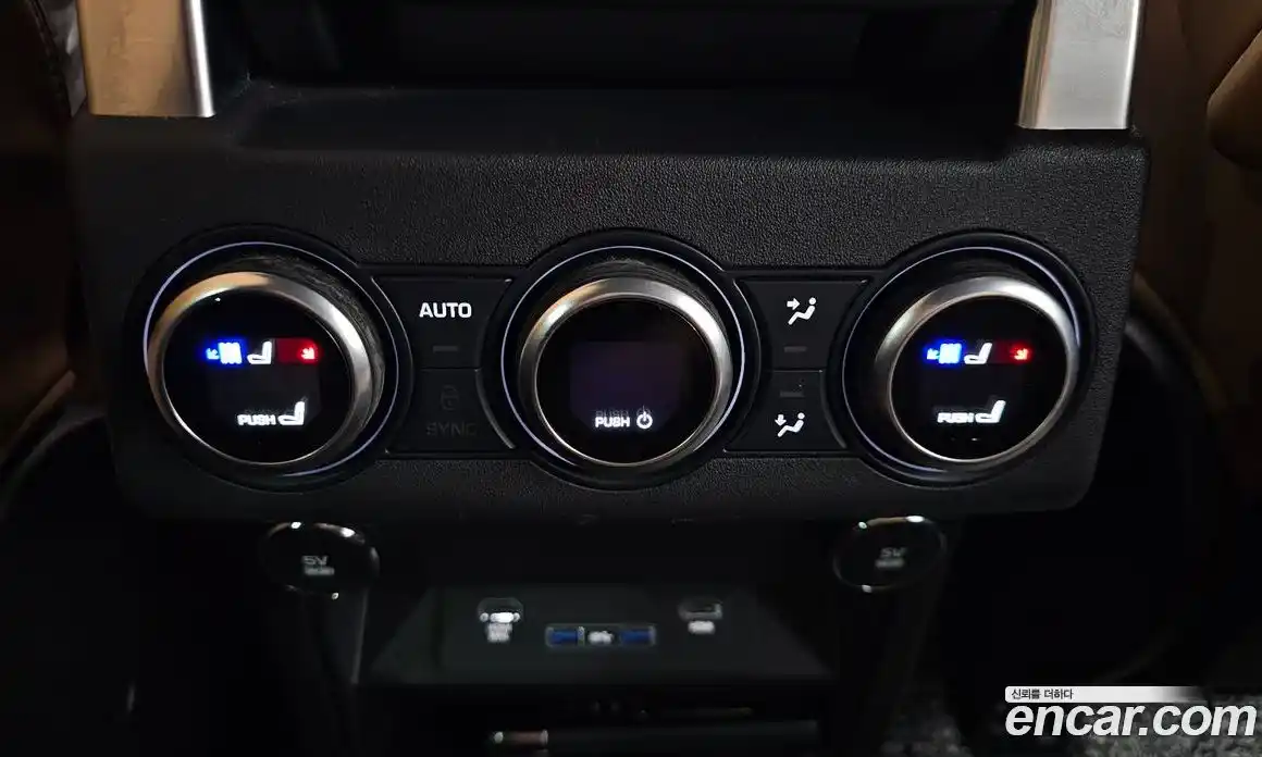 Land Rover Discovery 2019 3.0 Автомат в Москве № 471421, фото 18