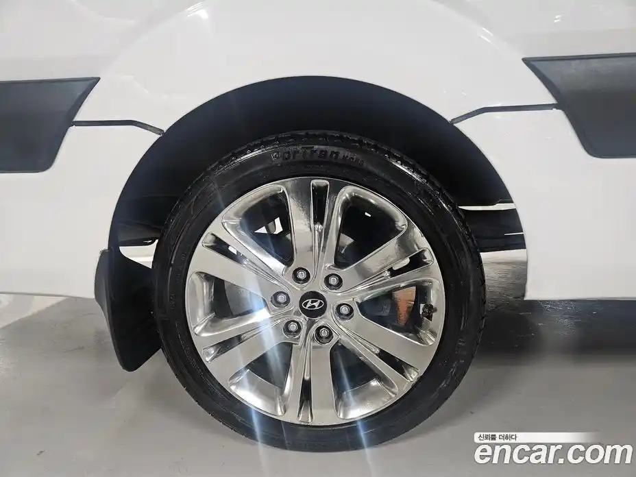 Hyundai Solati 2023 2.5 Автомат в Москве № 47153, фото 16