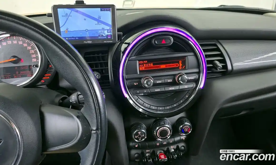 Mini Cooper 2016 1.5 Автомат в Москве № 471970, фото 14