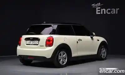 Mini Cooper 2016 1.5 Автомат в Москве № 471970, миниатюра 2