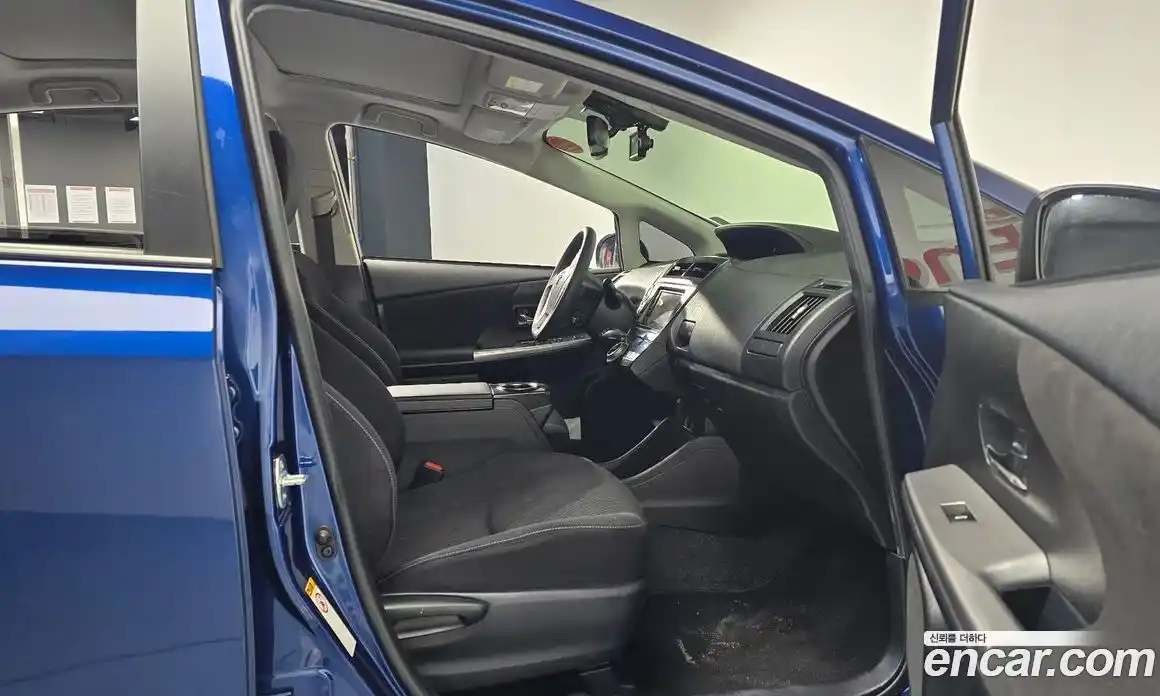 Toyota Prius 2015 1.8 Автомат в Москве № 473026, фото 11