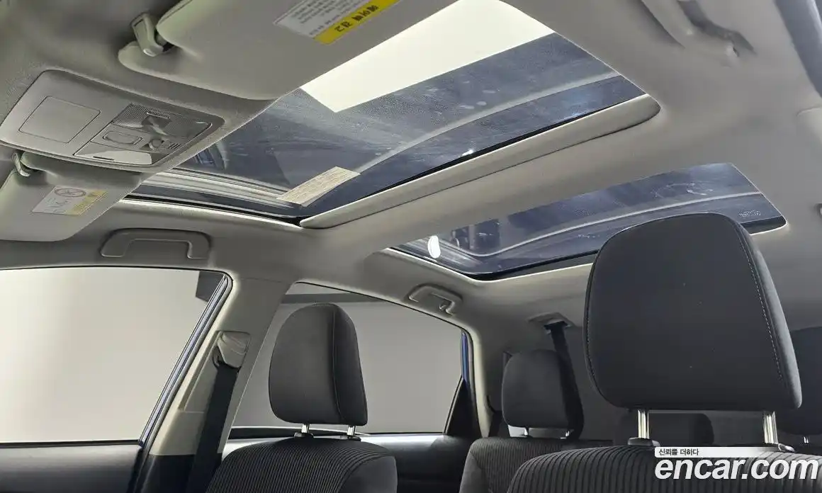 Toyota Prius 2015 1.8 Автомат в Москве № 473026, фото 19