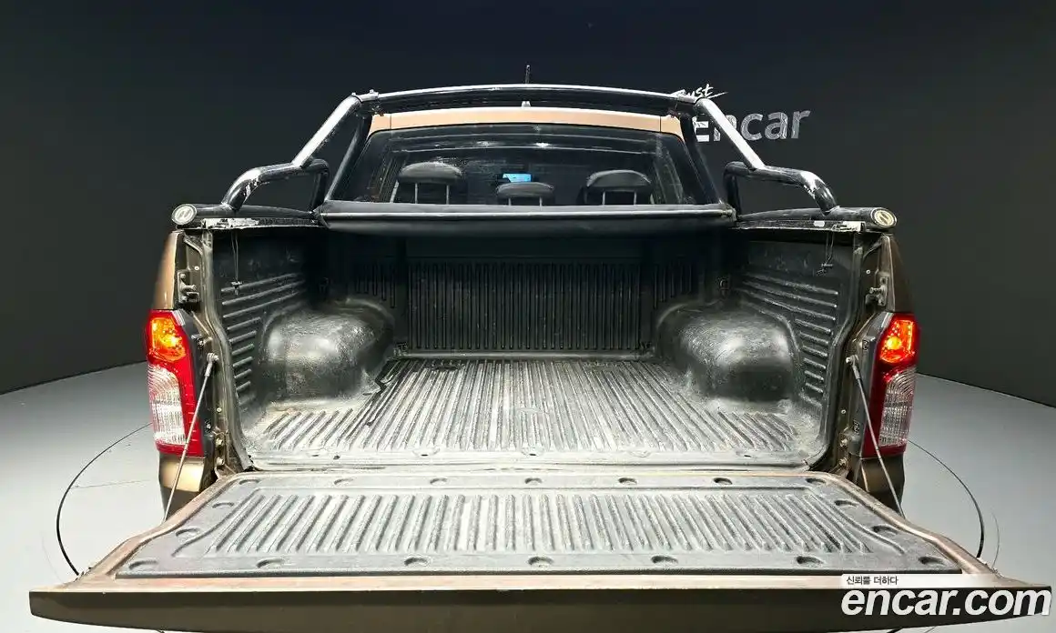 SsangYong Korando 2012 2.0 Механическая в Москве № 491335, фото 20