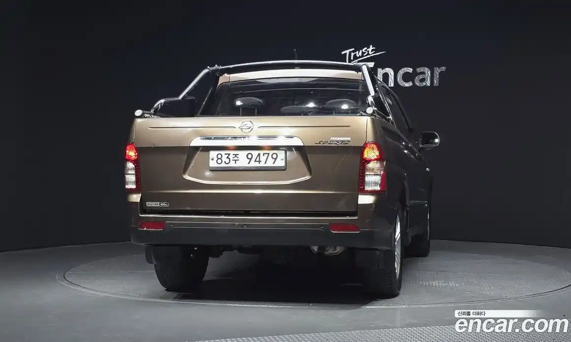 SsangYong Korando 2012 2.0 Механическая в Москве № 491335, фото 4