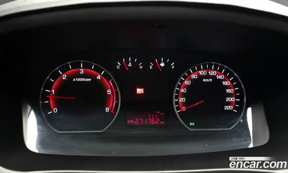 SsangYong Korando 2012 2.0 Механическая в Москве № 491335, фото 8