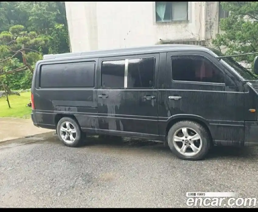 SsangYong Istana 2001 2.9 Механическая в Москве № 491671, фото 4