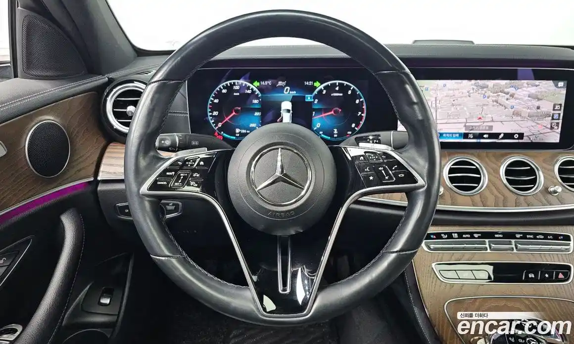 Mercedes-Benz E-Class 2021 2.0 Автомат в Москве № 495083, фото 13