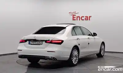 Mercedes-Benz E-Class 2021 2.0 Автомат в Москве № 495083, миниатюра 2