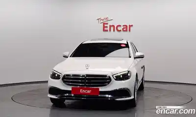 Mercedes-Benz E-Class 2021 2.0 Автомат в Москве № 495083, миниатюра 3