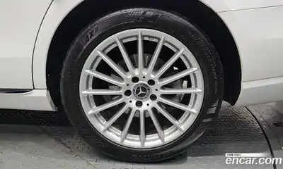 Mercedes-Benz E-Class 2021 2.0 Автомат в Москве № 495083, миниатюра 5