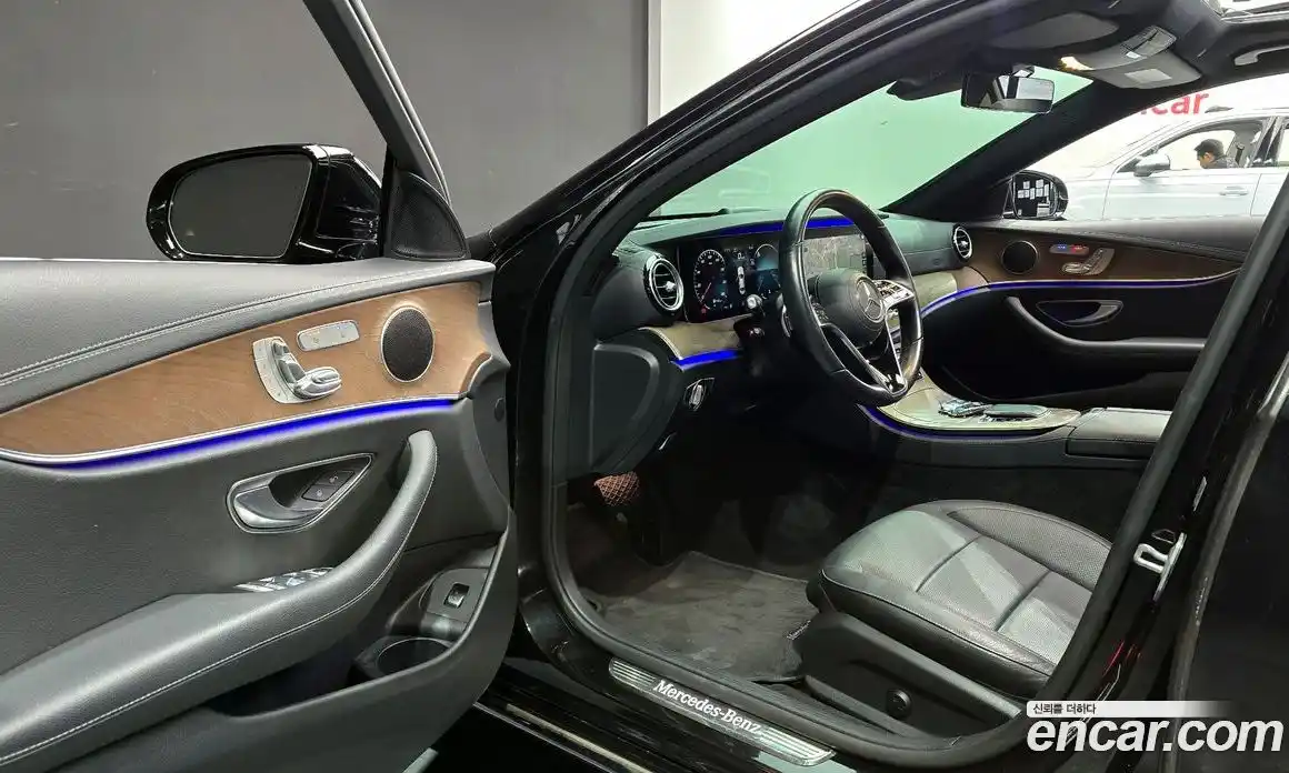 Mercedes-Benz E-Class 2021 2.0 Автомат в Москве № 495952, фото 11