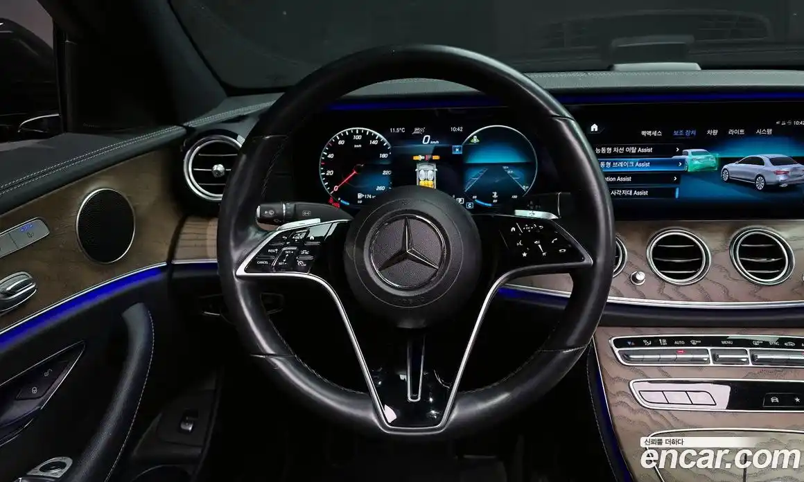 Mercedes-Benz E-Class 2021 2.0 Автомат в Москве № 495952, фото 13