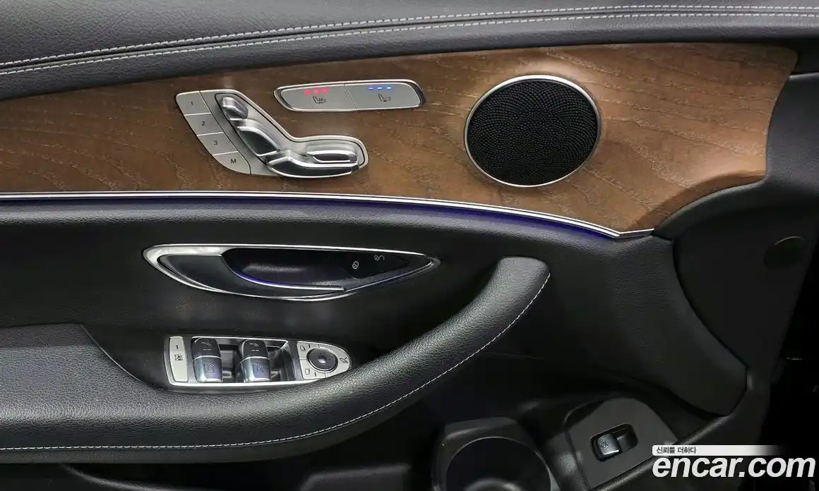 Mercedes-Benz E-Class 2021 2.0 Автомат в Москве № 495952, фото 18