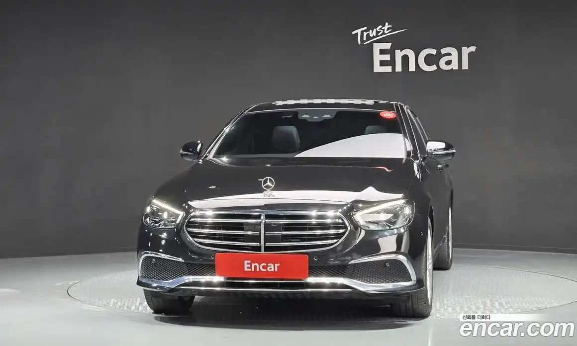 Mercedes-Benz E-Class 2021 2.0 Автомат в Москве № 495952, фото 3