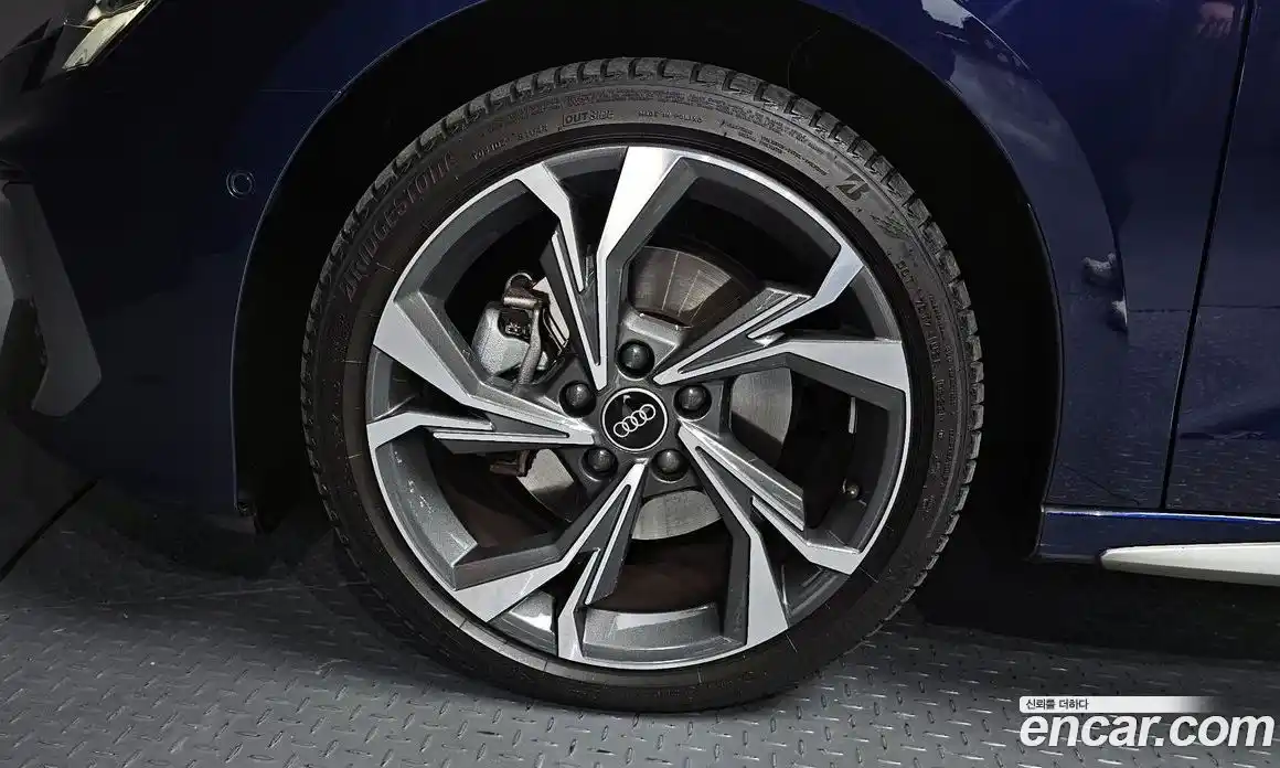 Audi A3 2023 2.0 Автомат в Москве № 496154, фото 5