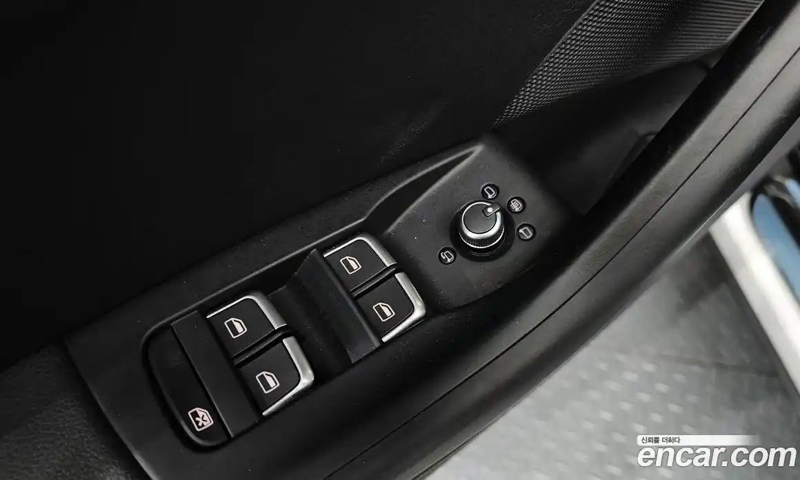 Audi Q3 2015 2.0 Автомат в Москве № 496177, фото 14