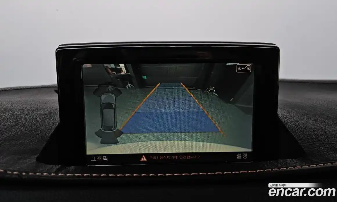 Audi Q3 2015 2.0 Автомат в Москве № 496177, фото 17