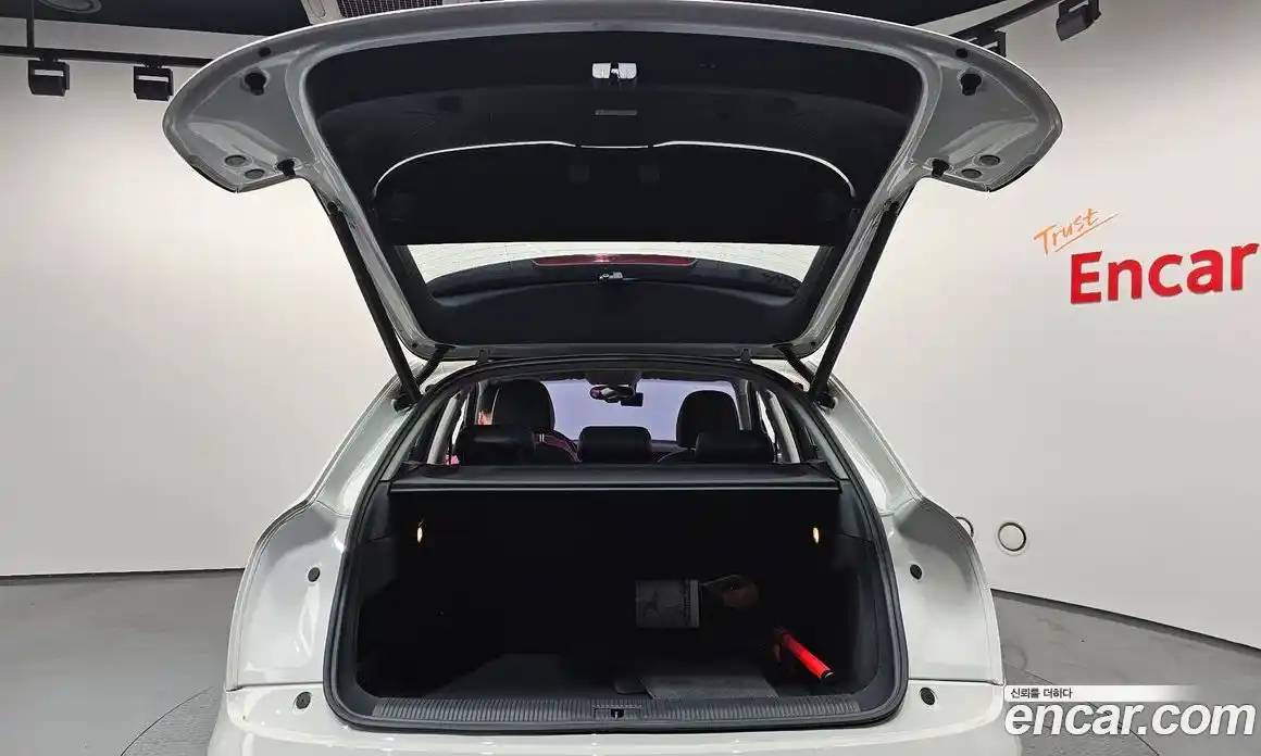 Audi Q3 2015 2.0 Автомат в Москве № 496177, фото 20