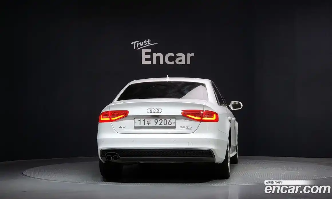 Audi A4 2015 2.0 Автомат в Москве № 497127, фото 4