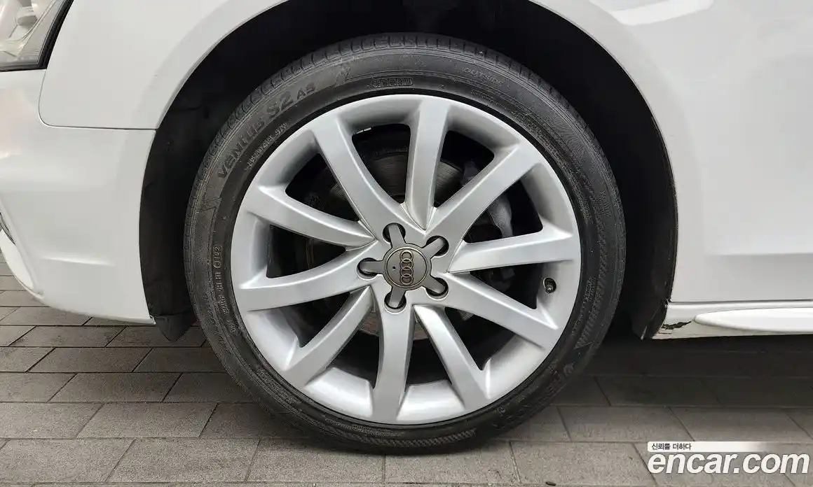 Audi A4 2015 2.0 Автомат в Москве № 497127, фото 5