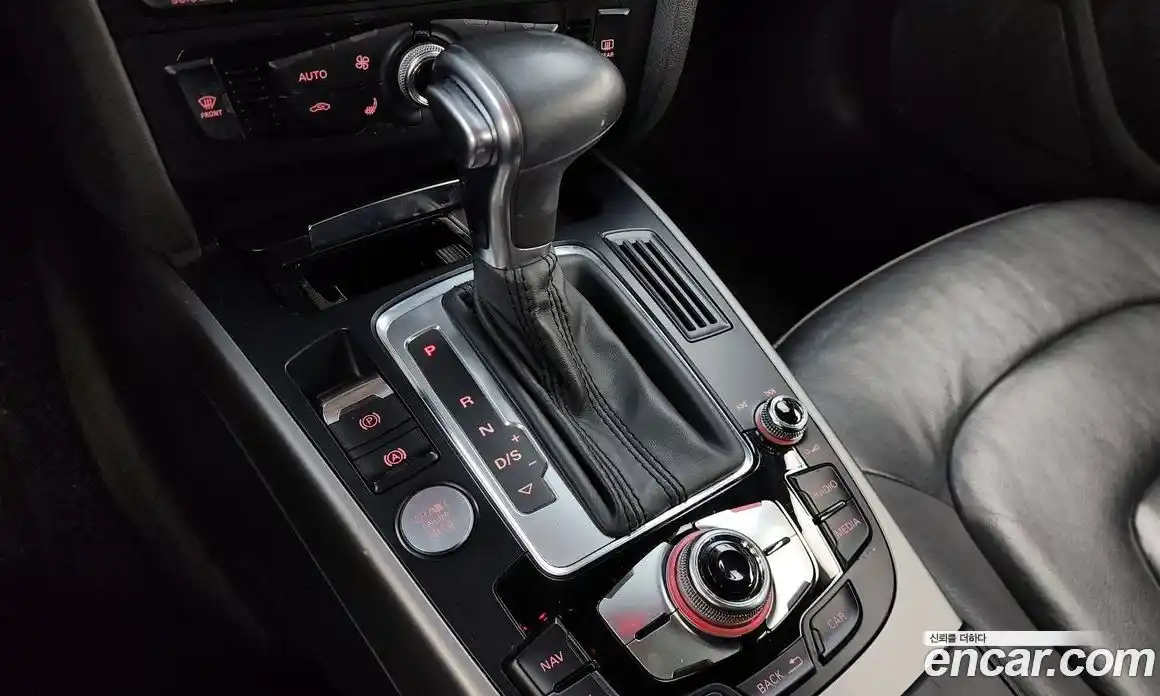 Audi A4 2015 2.0 Автомат в Москве № 497127, фото 9