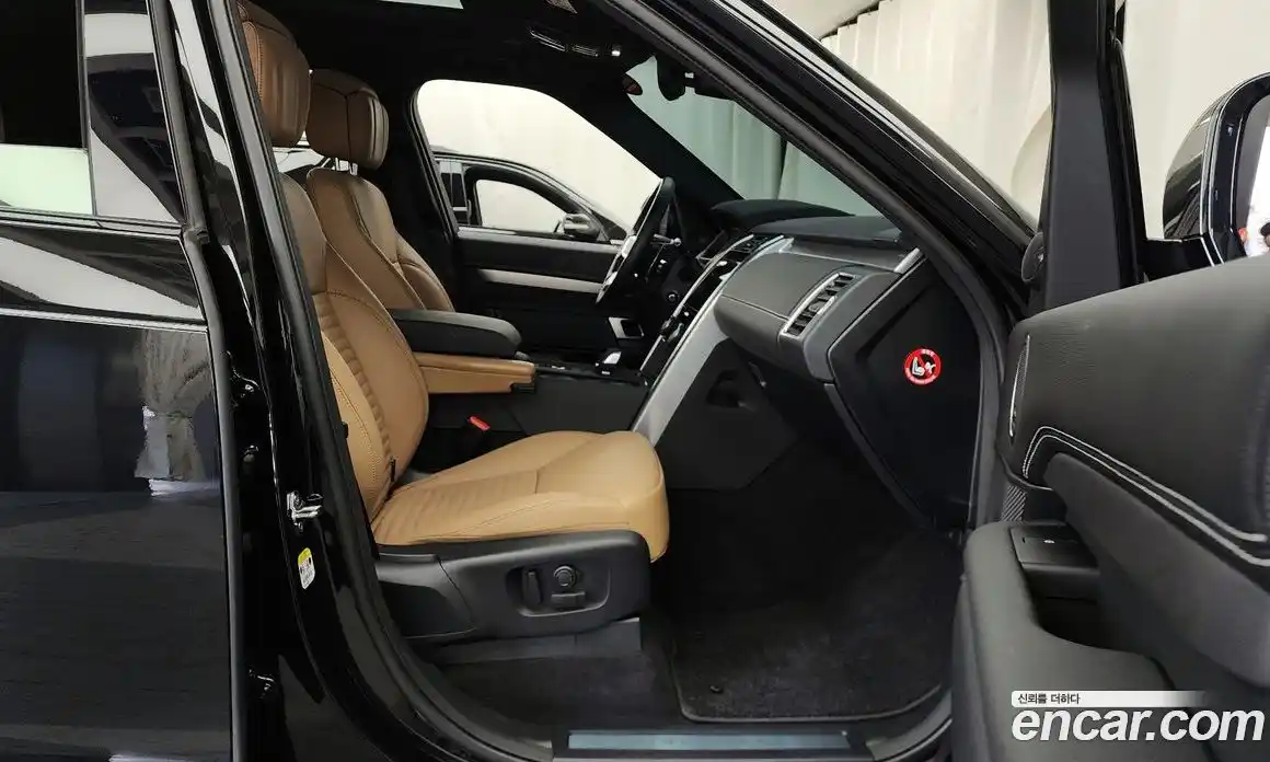 Land Rover Discovery 2024 3.0 Автомат в Москве № 498708, фото 11