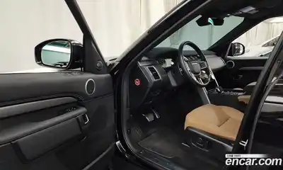 Land Rover Discovery 2024 3.0 Автомат в Москве № 498708, миниатюра 10