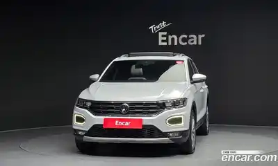 Volkswagen T-Roc 2021 2.0 Автомат в Москве № 499899, миниатюра 3