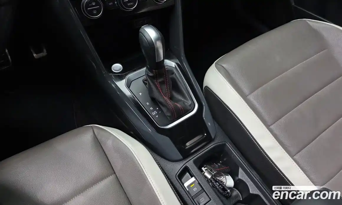 Volkswagen T-Roc 2021 2.0 Автомат в Москве № 499899, фото 9