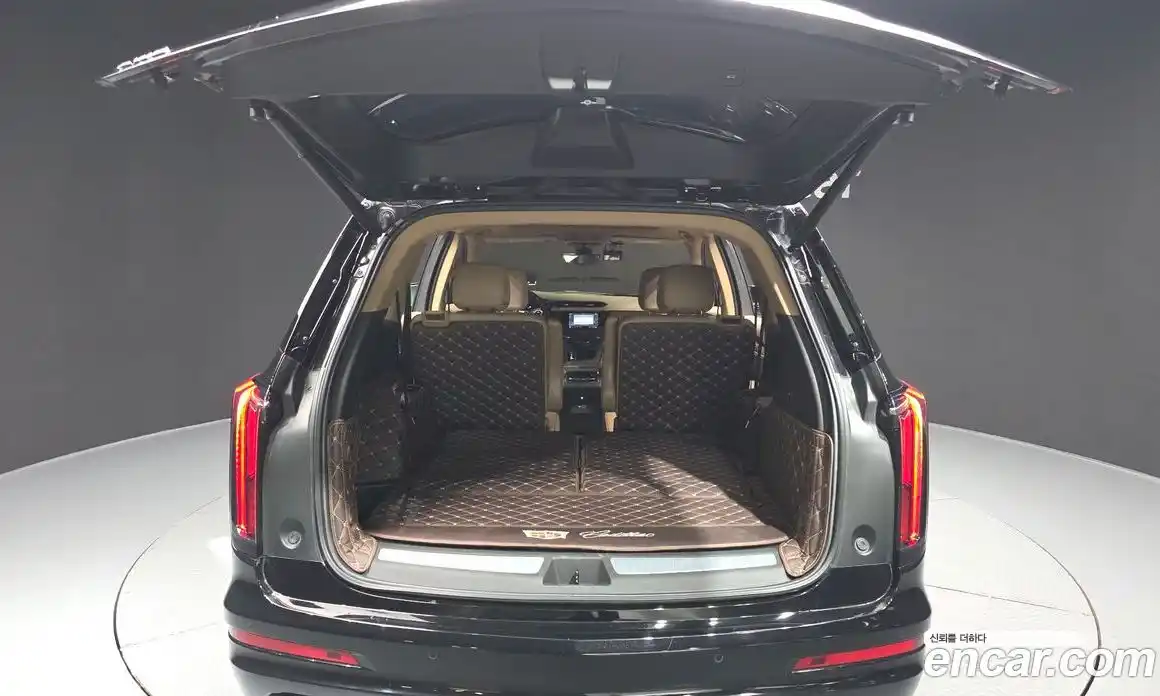 Cadillac XT6 2021 3.6 Автомат в Москве № 500710, фото 20