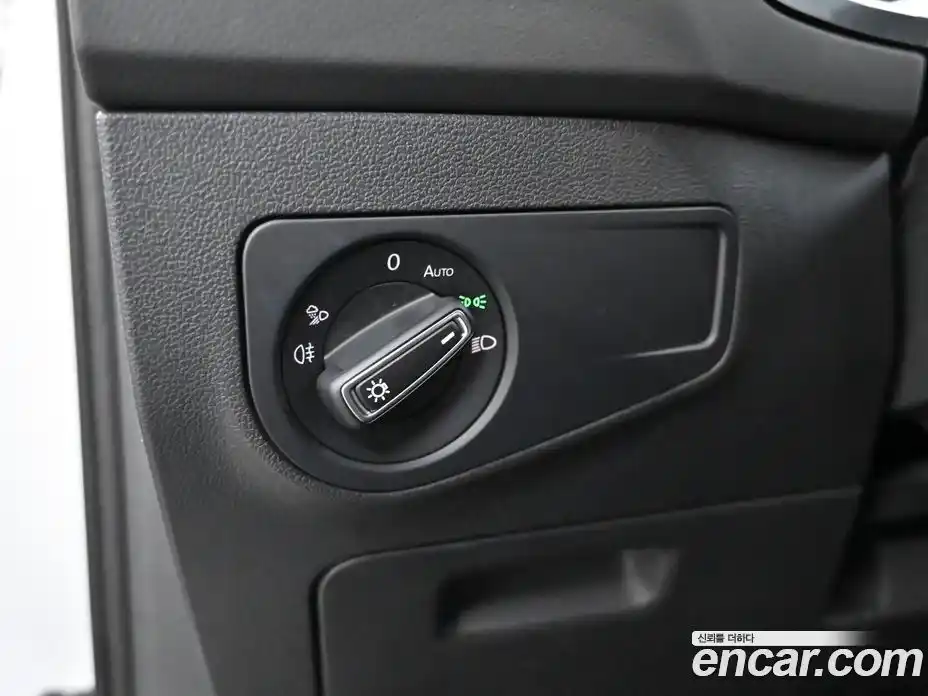 Volkswagen Tiguan 2022 2.0 Автомат в Москве № 521090, фото 16