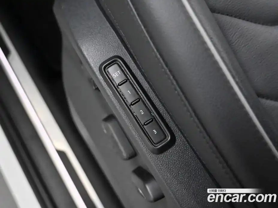 Volkswagen Tiguan 2022 2.0 Автомат в Москве № 521090, фото 19