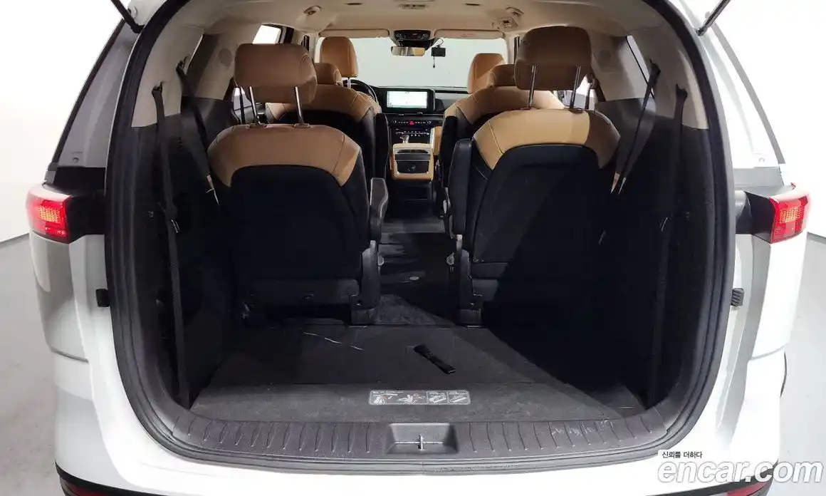 Kia Canival 2023 2.2 Автомат в Москве № 522468, фото 20