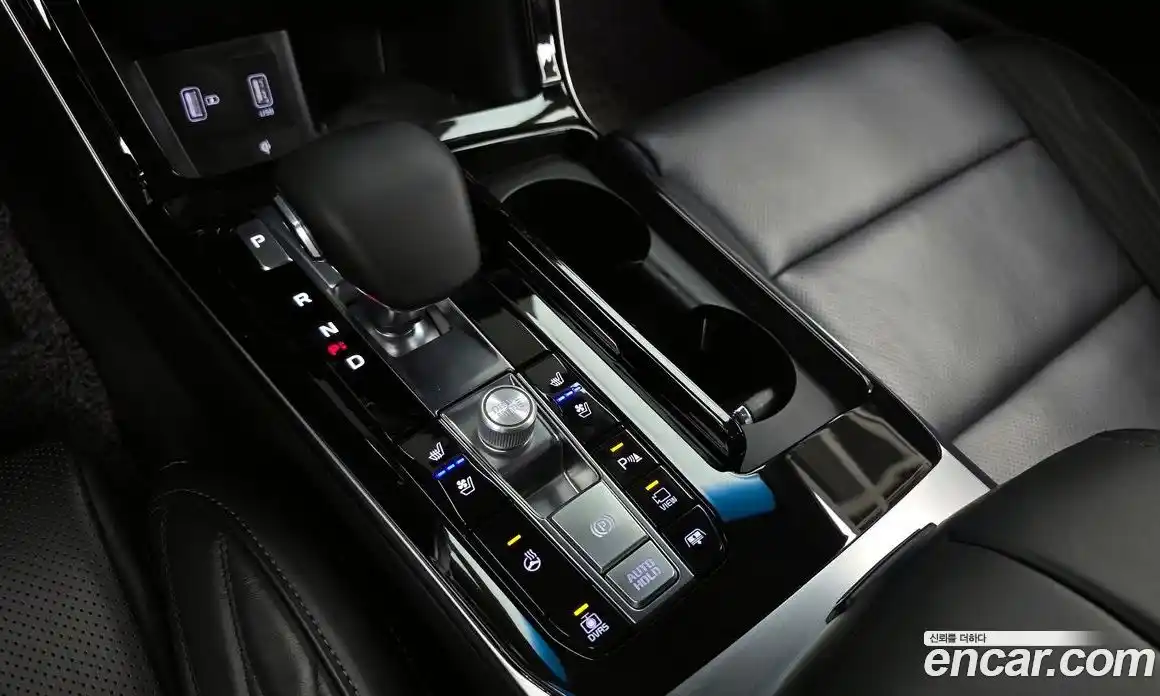 Kia K7 2020 3.0 Автомат в Москве № 522548, фото 9