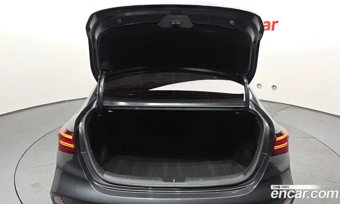 Kia K3 2022 1.6 Автомат в Москве № 522562, фото 20