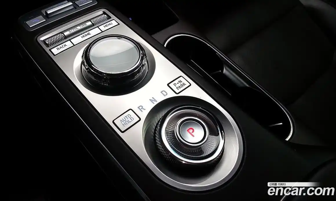 Genesis GV70 2021 2.5 Автомат в Москве № 523531, фото 9